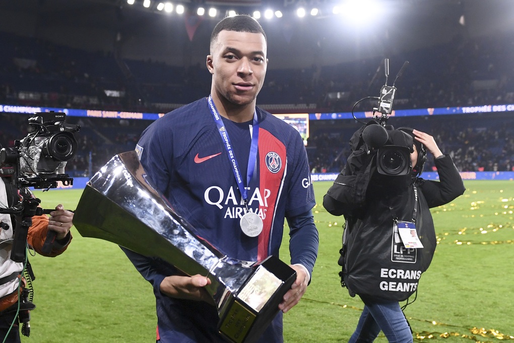 Mbappe shines, PSG sets a record of winning the French Super Cup for the 12th time - 4