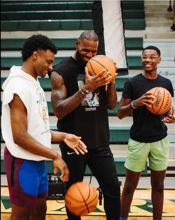 likhoa lebron james reveals playing with son bronny james is one goal he puts above everything else in exclusive interview 65493309e4a48 Lebron James Reveals Playing With Son Bronny James Is One Goal He Puts Above Everything Else In Exclusive Interview