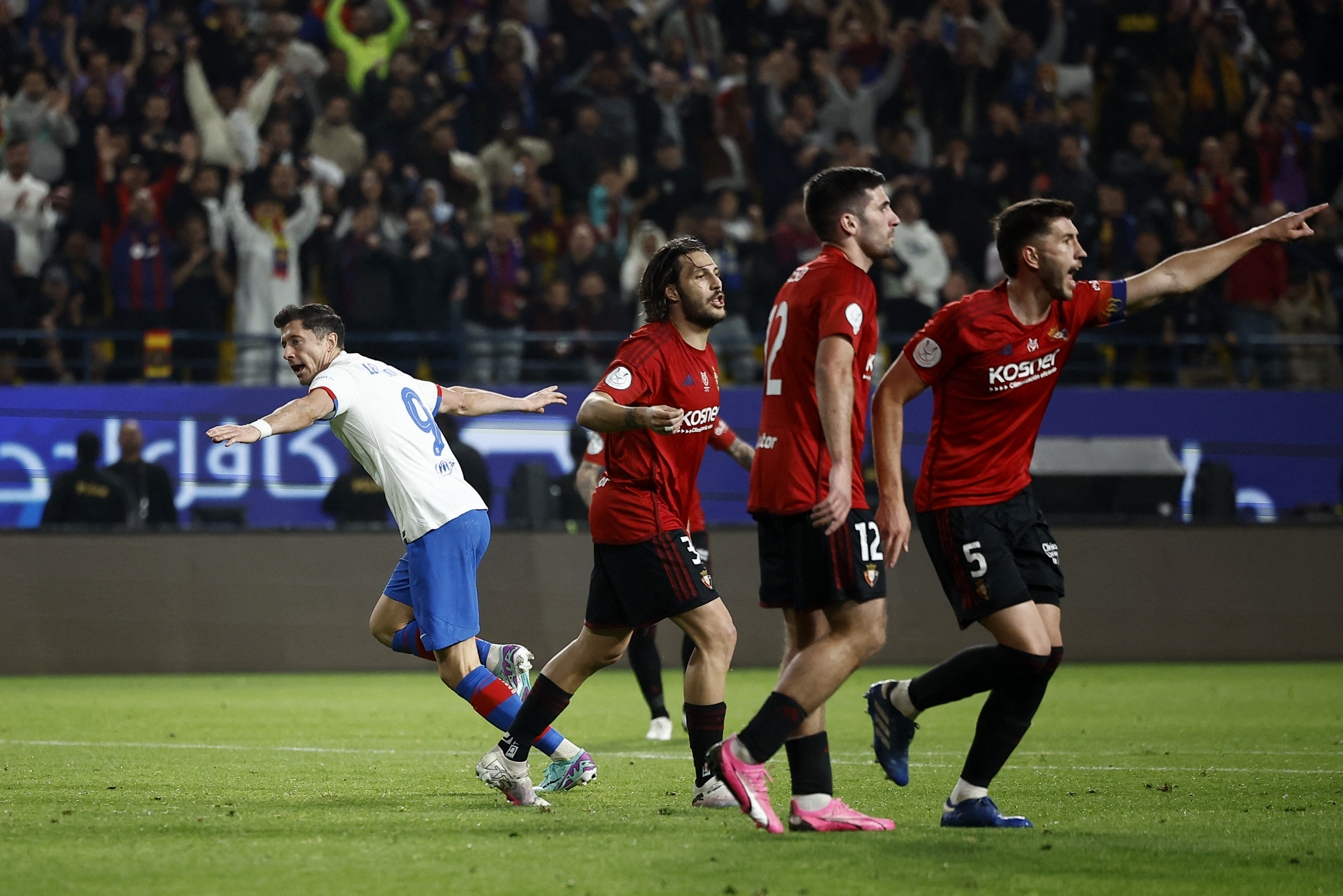 Barcelona to face Real Madrid in Super Cup final after 2-0 over Osasuna |  Reuters