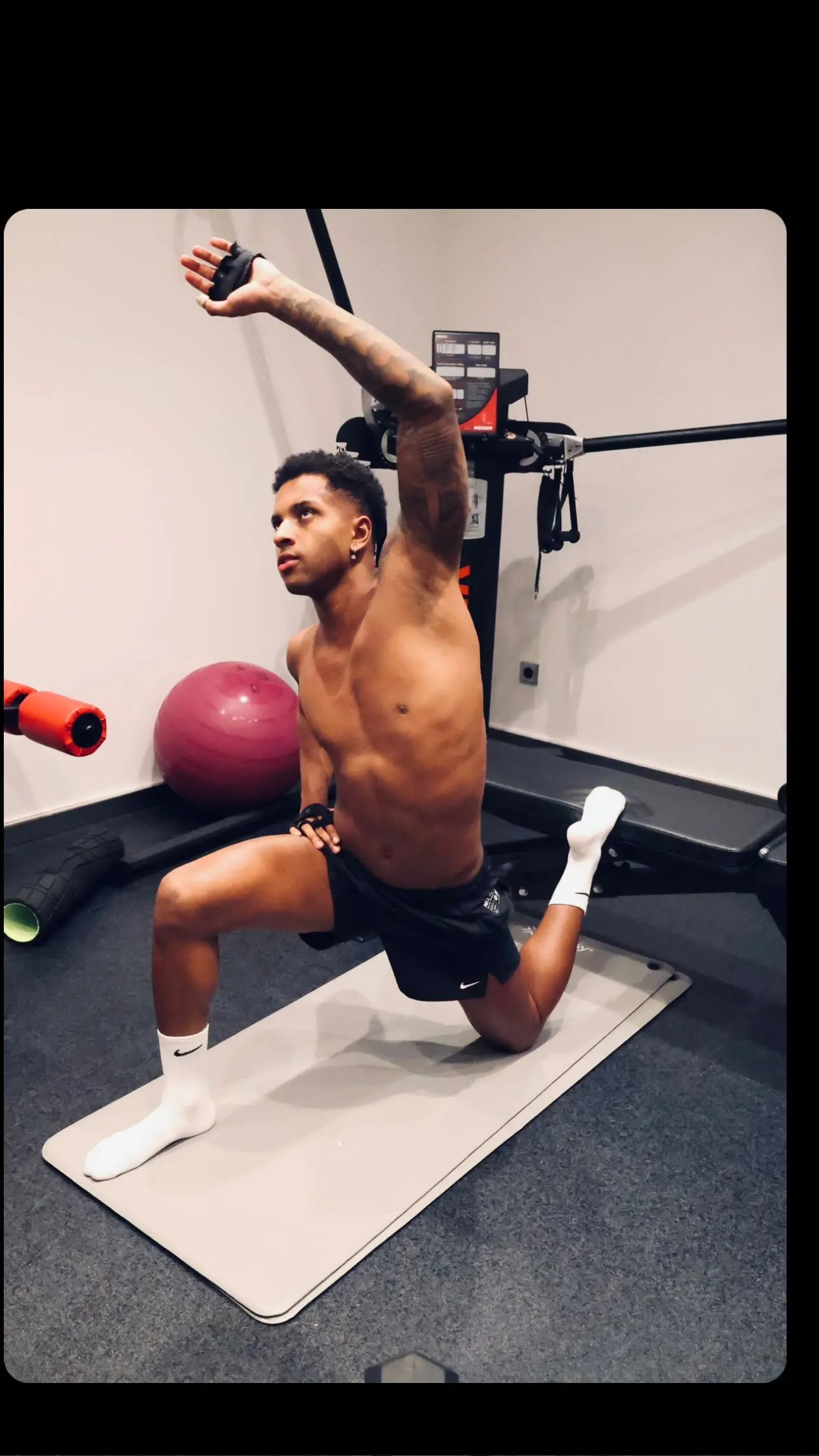 Real Madrid's rising star Rodrygo trains his muscles with a completely ...