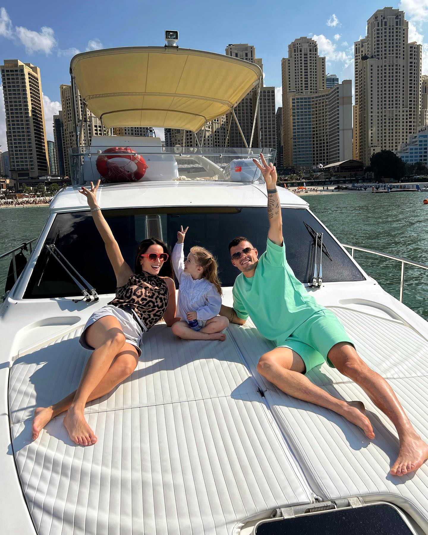 Granit Xhaka is relaxing in Dubai with his family