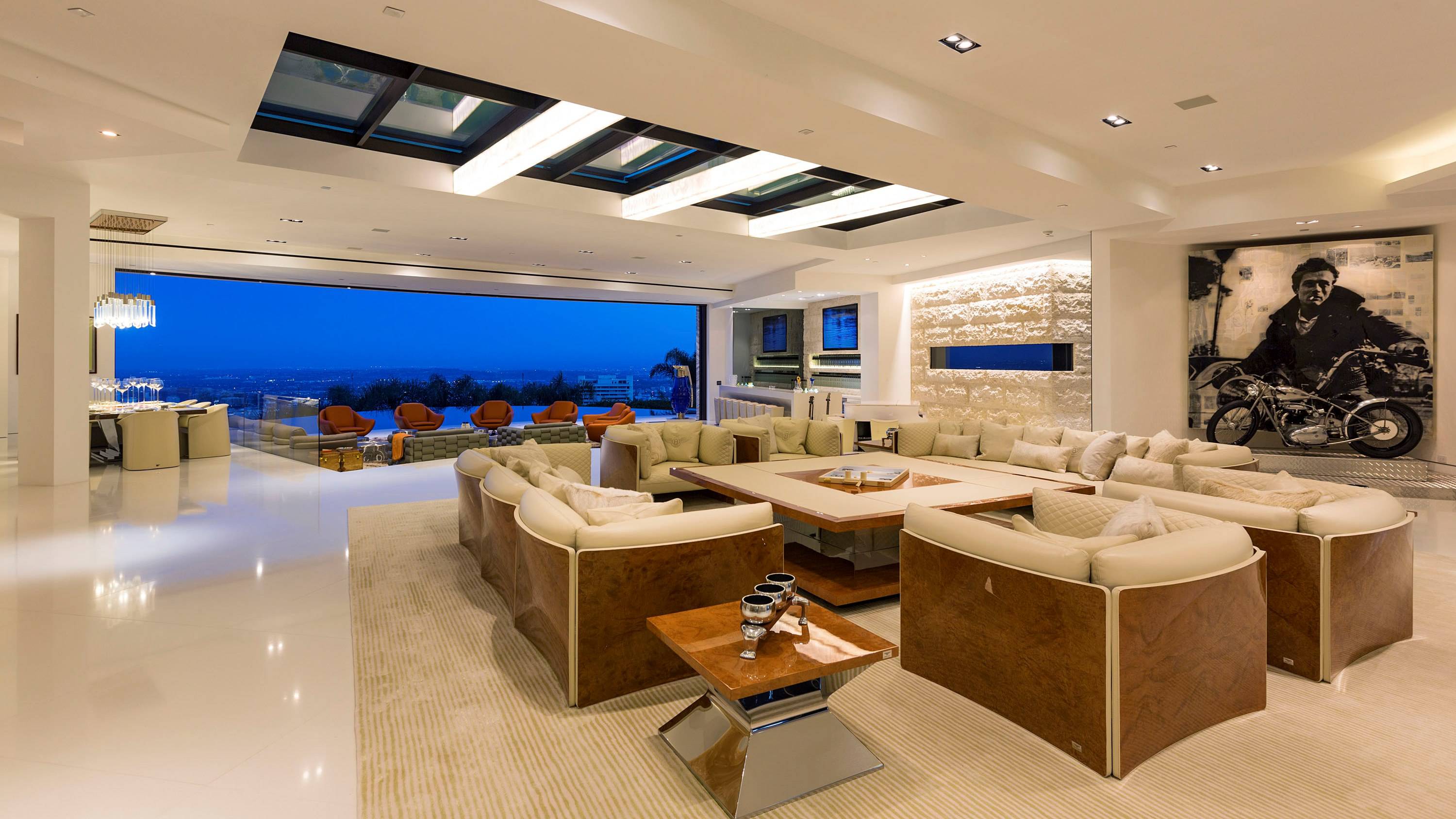 13 Gorgeous Great Room You can see only in Super Mansions