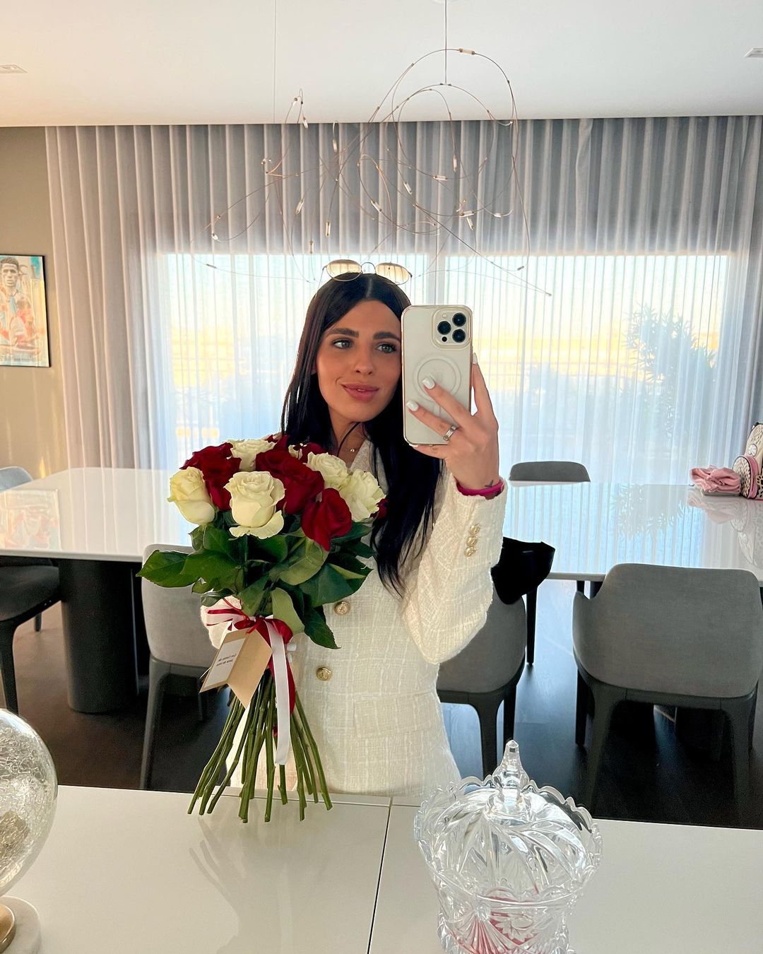 Chelsea star Enzo Fernandez bought his girlfriend Valentina Cervantes flowers