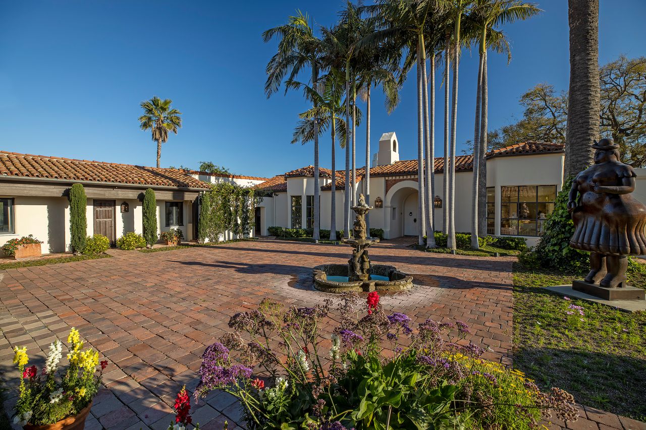 Tour LeBron James' Beverly Hills House