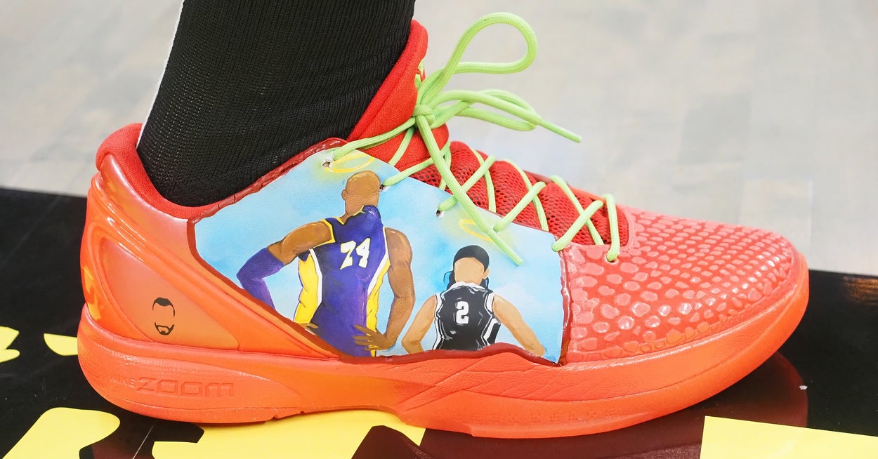 Jaylen Brown Honors Kobe & Gigi Bryant with Nike Kobes | Complex