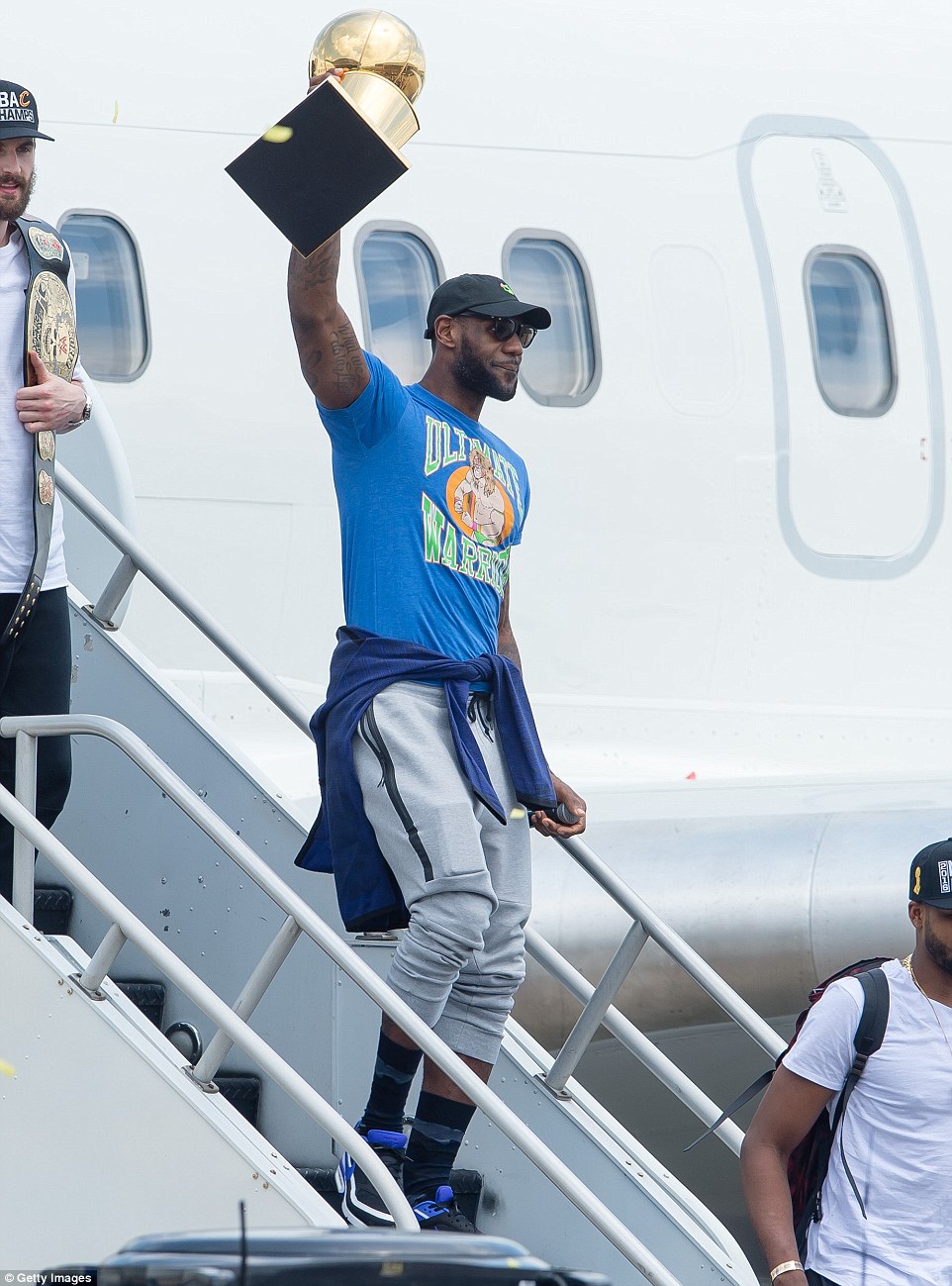 LeBron James Trolled Warriors With Ultimate Warrior T-Shirt - wcngg.com