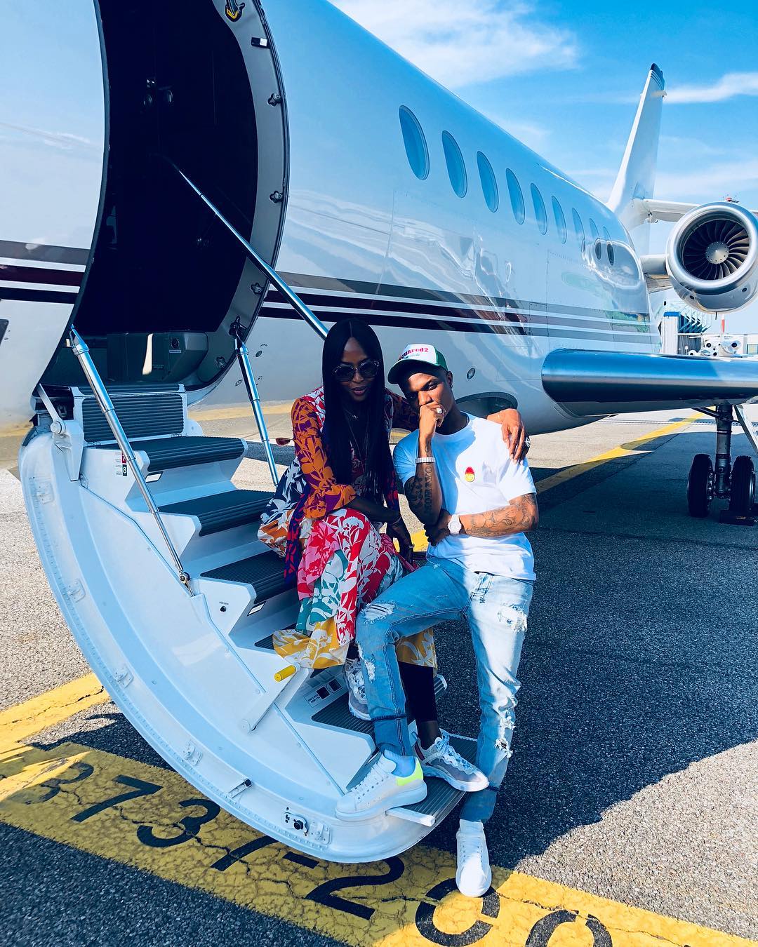 Naomi Campbell Takes Wizkid On Her Private Jet To Italy (Photos) - Gistmania