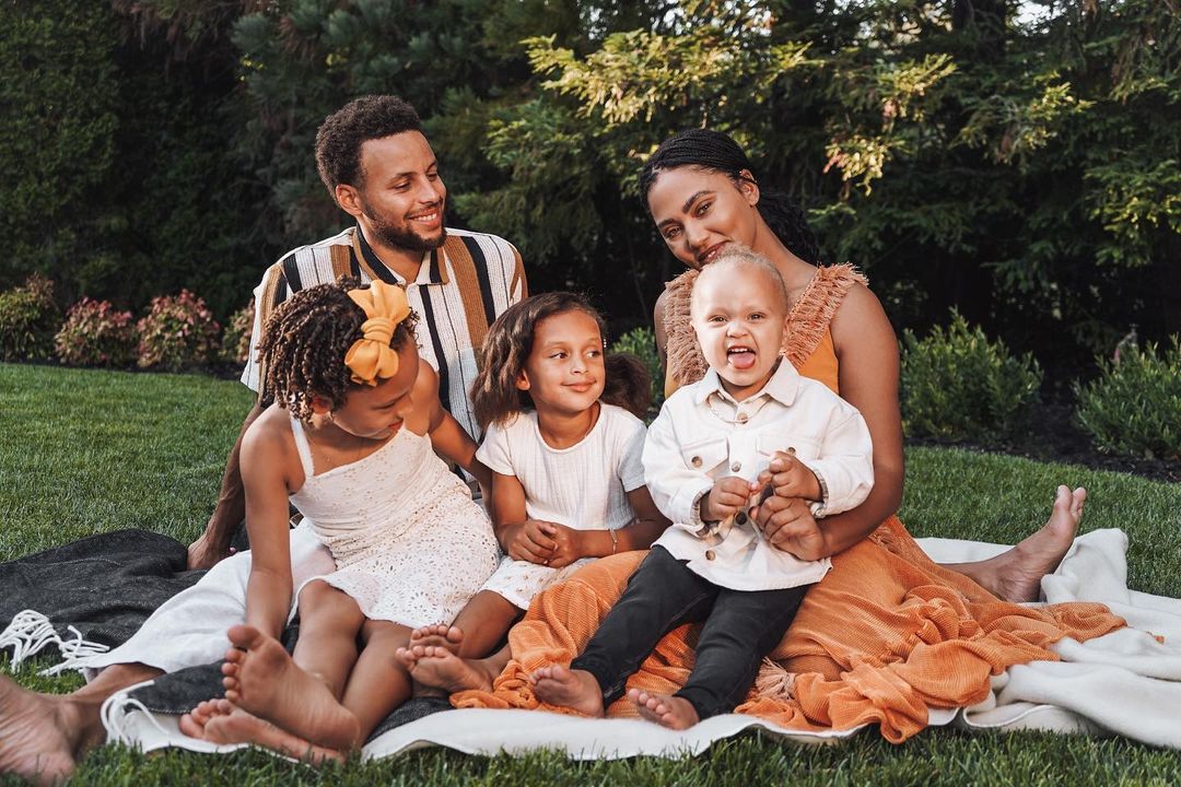 likhoa steph curry shares sweet post for th anniversary with his wife ayesha love you more than you know 6514f45dc7223 Steph Curry Shares Sweet Post for 12th Anniversary with His Wife Ayesha: ‘Love You More Than You Know’