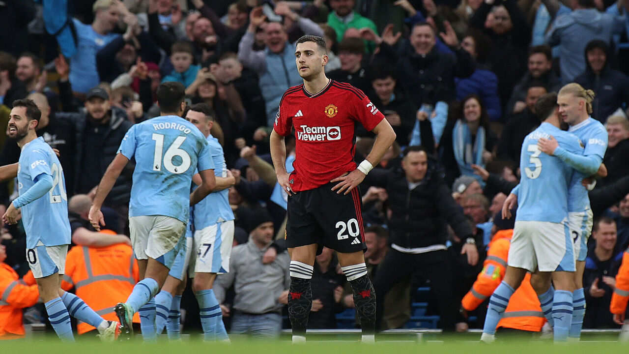 Ratcliffe, be warned: Man United won't challenge Man City any time soon |  theScore.com