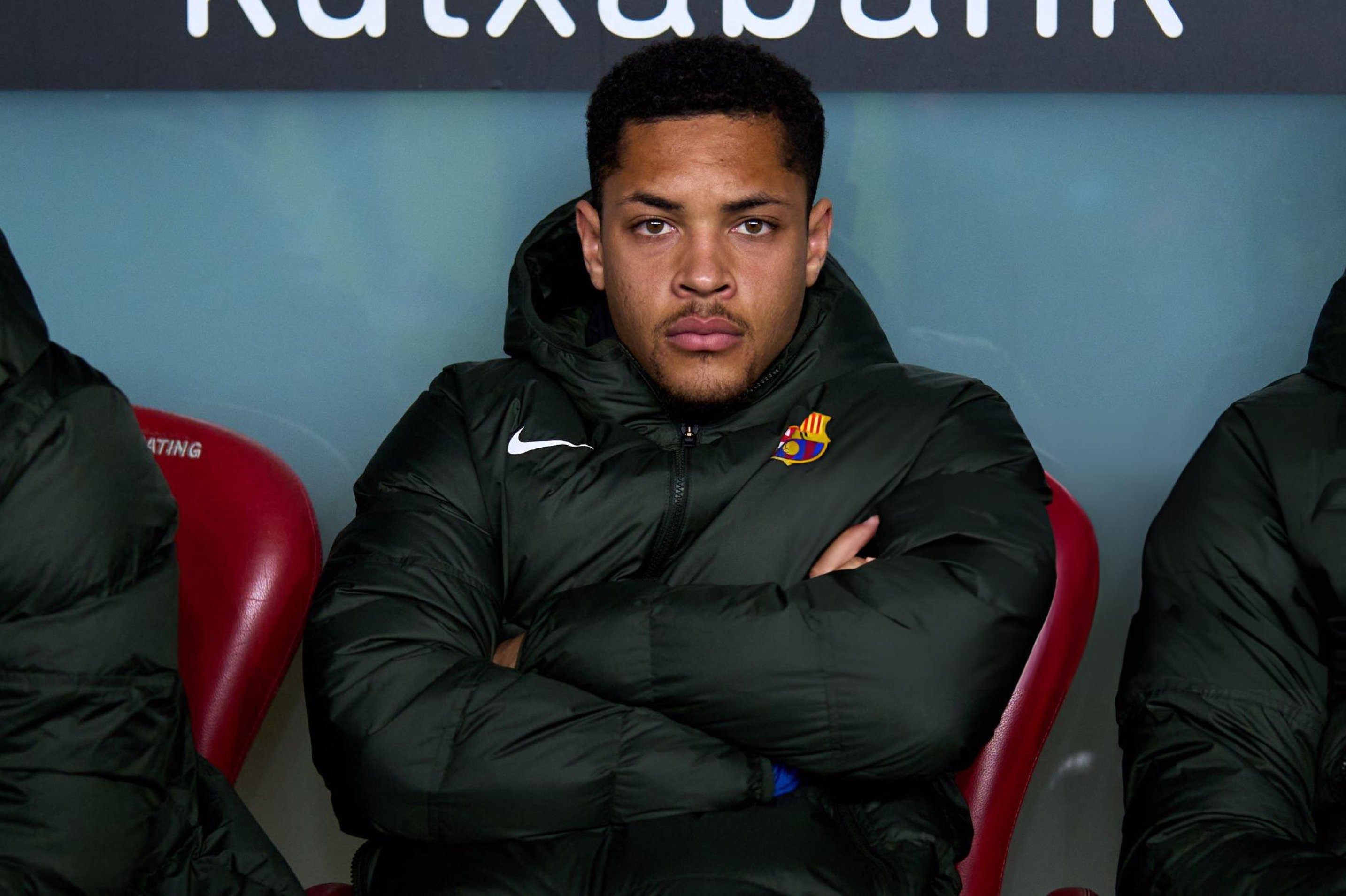 Barça Universal on X: "Images: Vitor Roque in the bench tonight.  https://t.co/GzMYnIy47i" / X