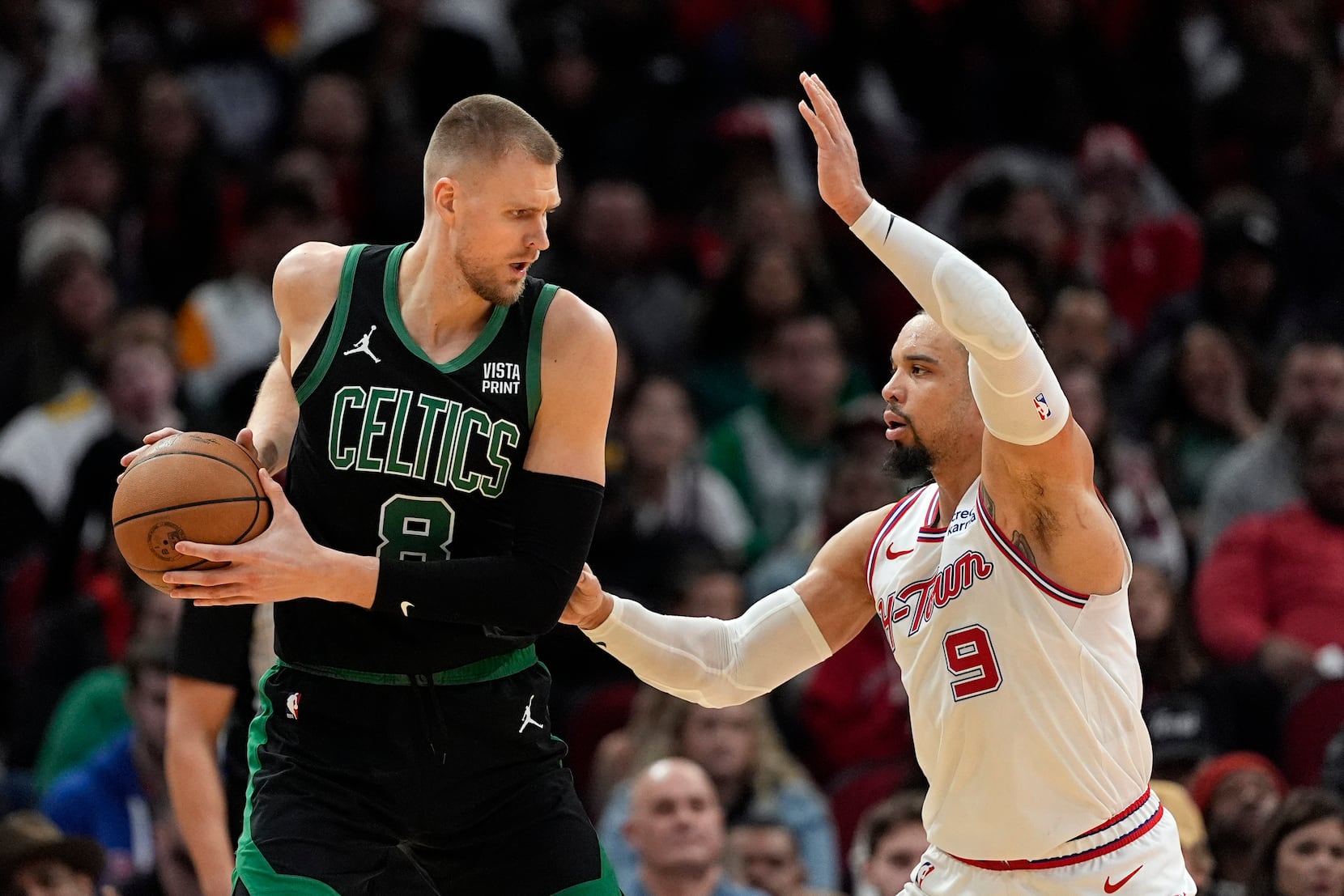 Celtics forward Kristaps Porzingis (knee) won't play vs. Mavericks