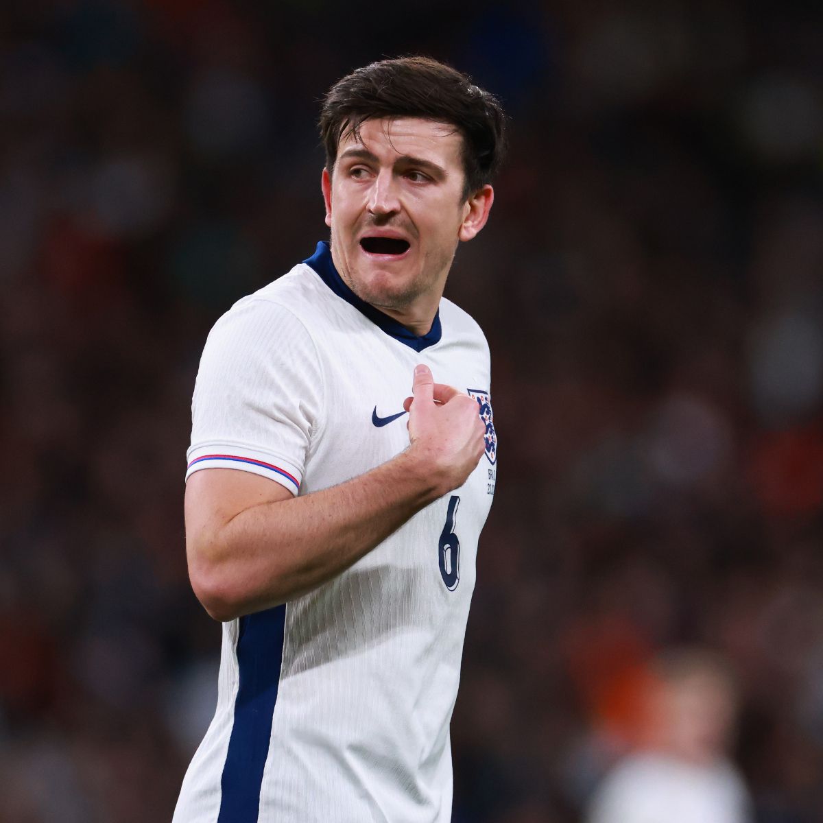 Harry Maguire leaves England camp for scan as Man Utd hit in new injury  setback - Daily Star