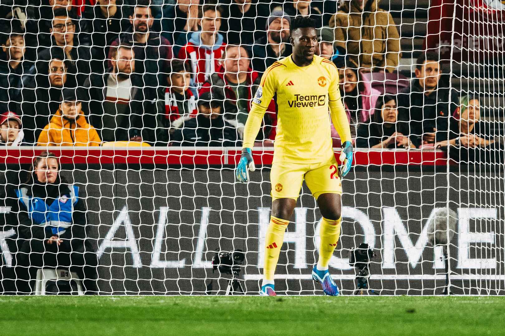 Manchester United on X: "André Onana  https://t.co/COeggbJorE" / X