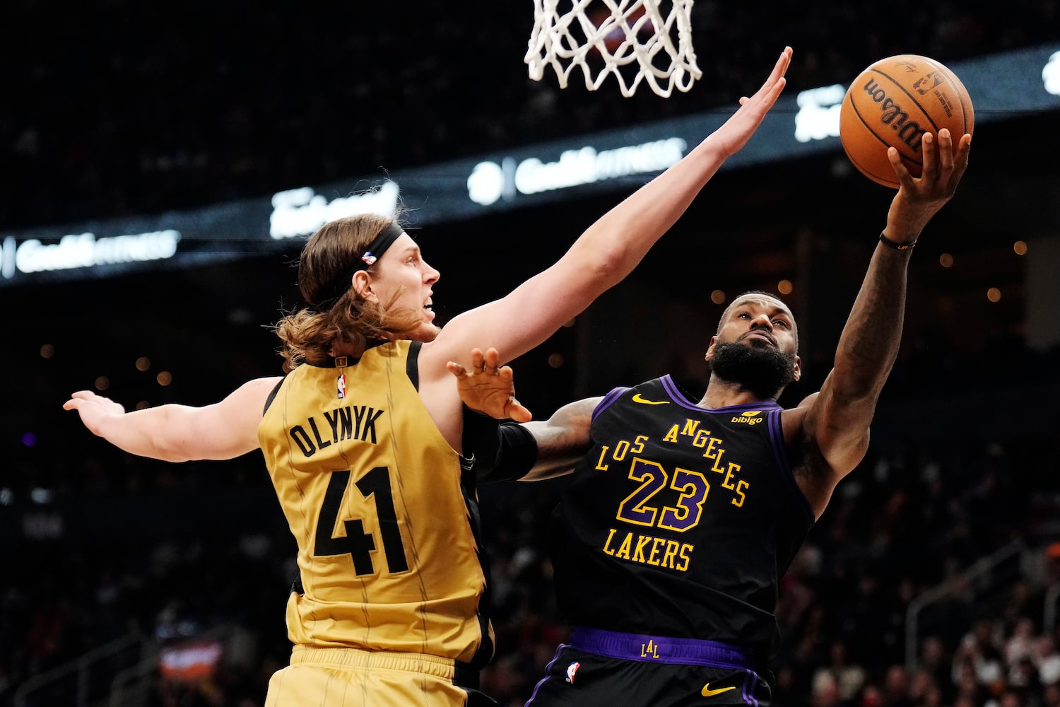 Russell leads Lakers past Raptors 128-111; Toronto's losing skid stretches to 14 - The Globe and Mail