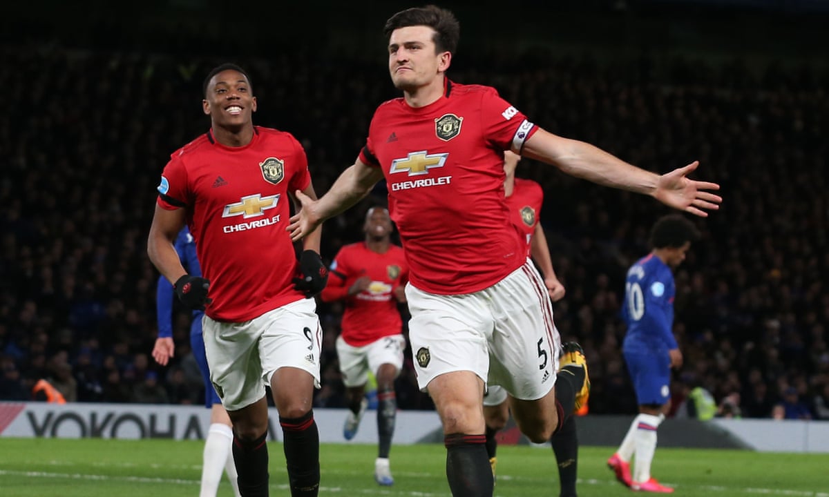 Harry Maguire and Manchester United rely on VAR for win at Chelsea |  Premier League | The Guardian