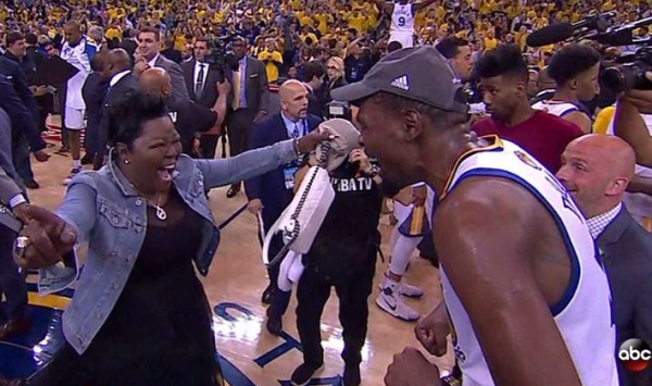 Kevin Durant's mother Wanda calls out critics following injury