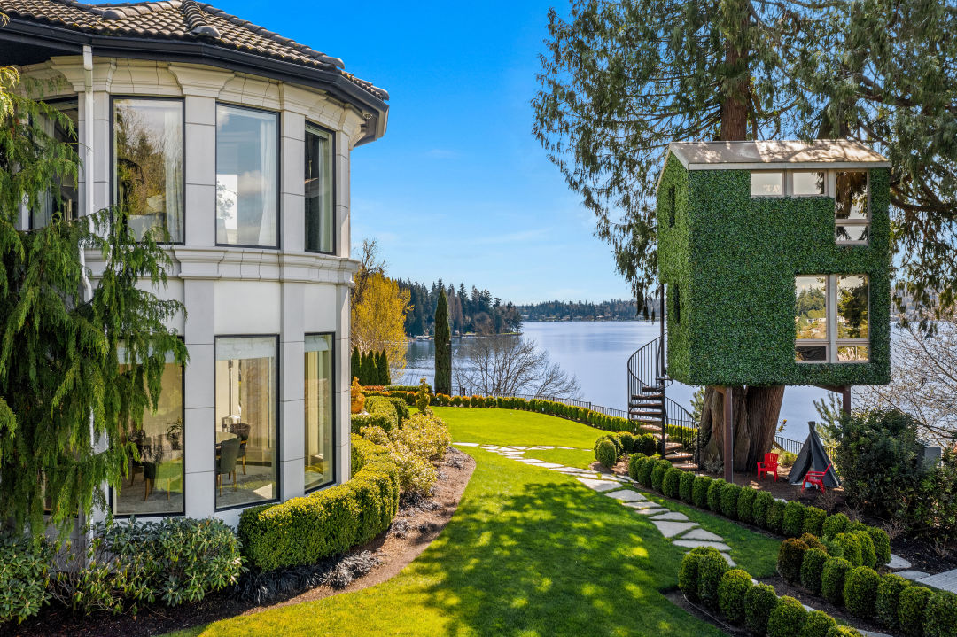 Property Watch: Inside Russell Wilson and Ciara's Bellevue Home | Seattle  Met