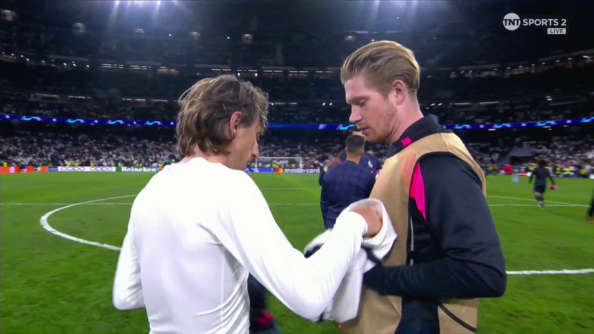 Footage captures heartwarming moment between Kevin De Bruyne and Luka  Modric after Real Madrid vs Man City game