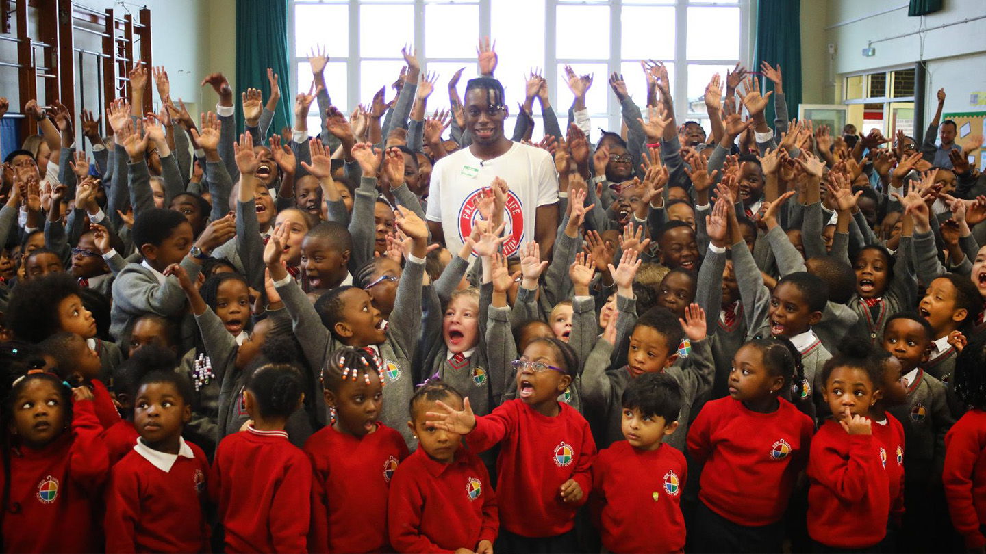 WATCH: Wan-Bissaka Returns to old School - News - Crystal Palace F.C.