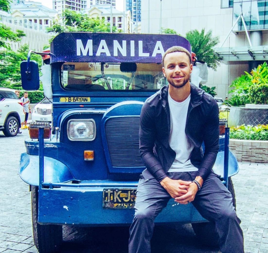 StephenCurry in Manila, part of the Asia 2018 Under Armour Tour.