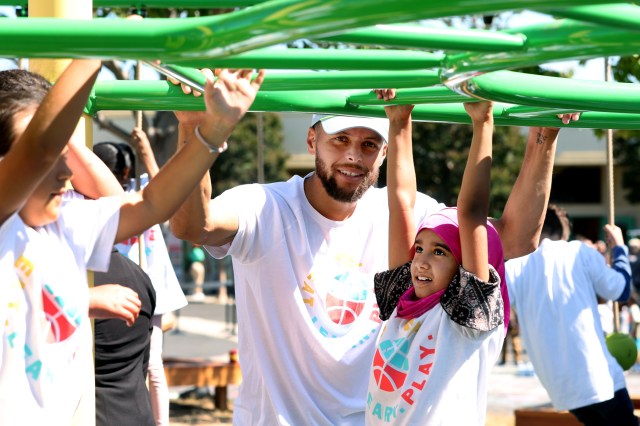 Photos: Steph and Ayesha Curry open new schoolyard in Oakland