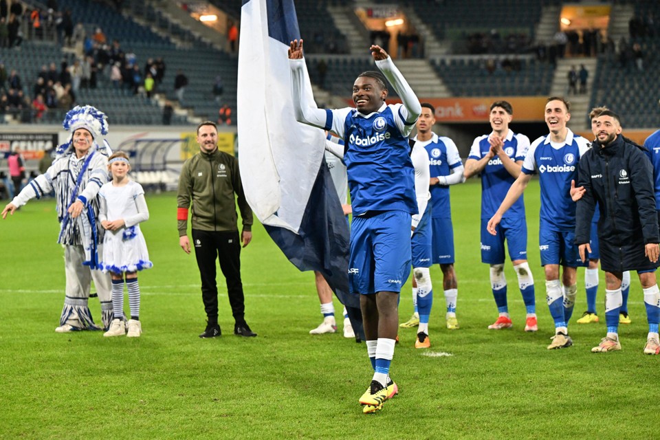 Jorthy Mokio, jongste telg van 'Generatie Gent', debuteert in hoofdmacht AA  Gent: “Voetbaltechnisch fenomenaal, defensief moet hij nog stappen zetten”  (Gent) | Het Nieuwsblad Mobile