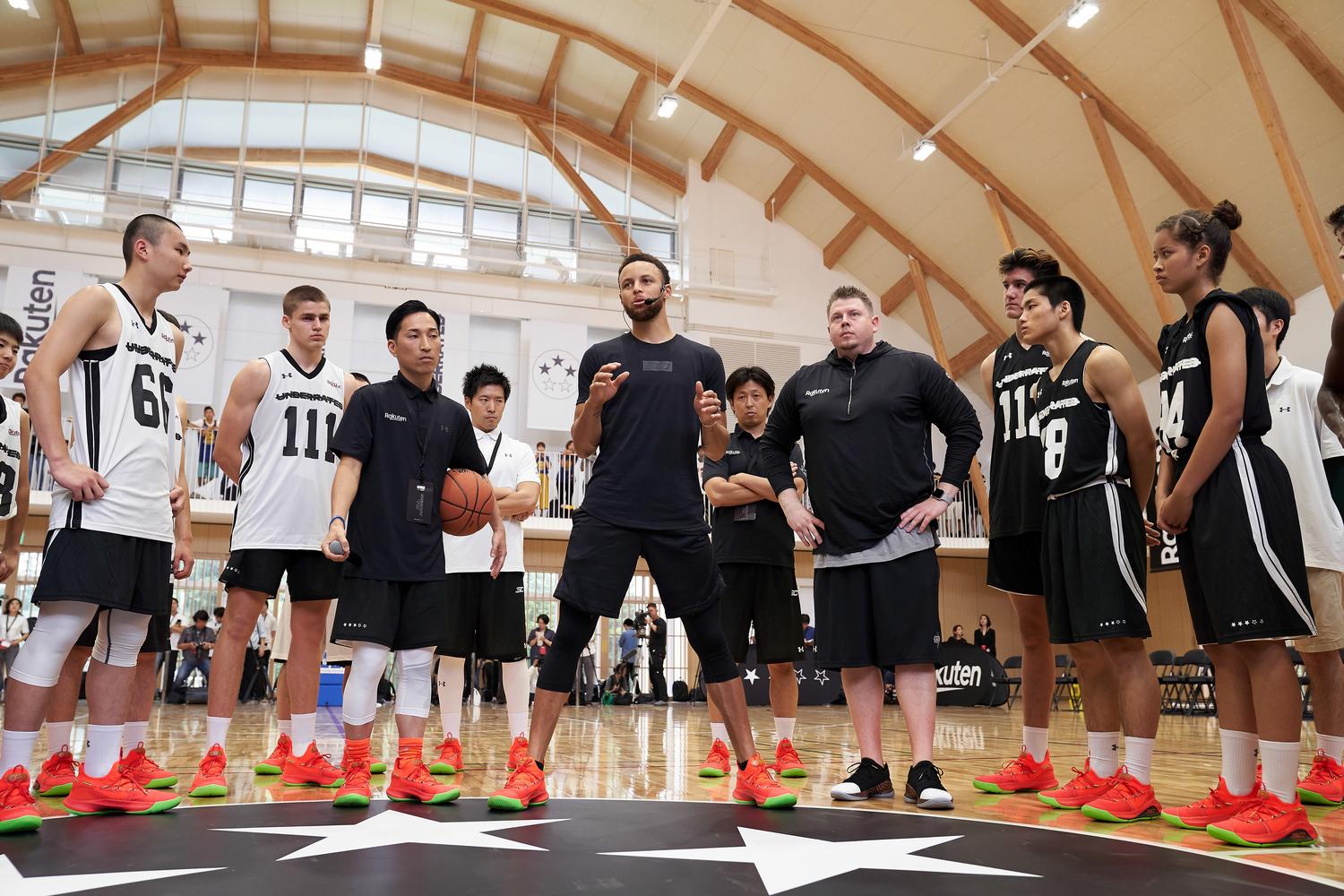 Stephen Curry brings his Underrated Tour to Tokyo