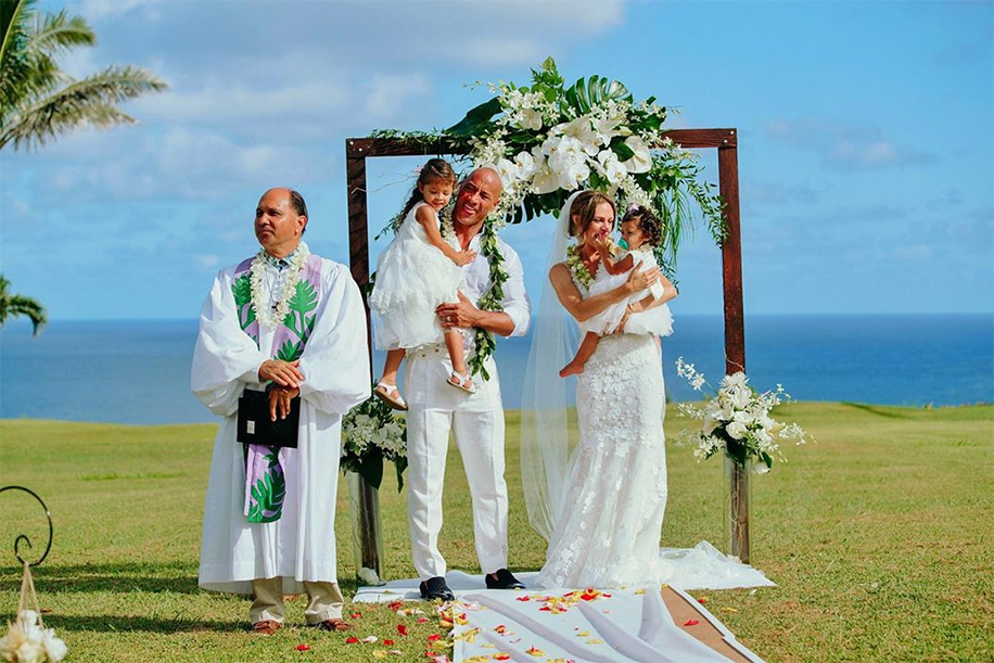 Dwayne Johnson and Lauren Hashian, Hawaii | Celebrity Weddings |  WeddingSutra