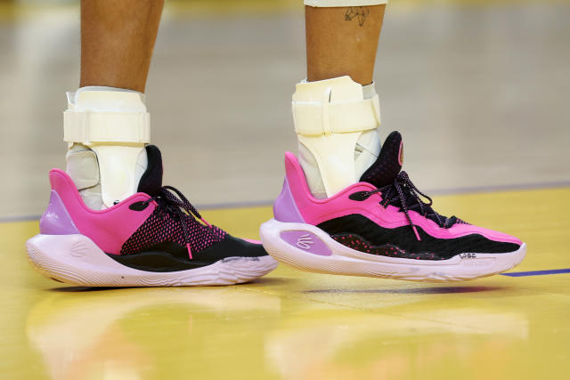 Stephen Curry Makes Big Splash in Pink Curry 11 GD Sneakers at Warriors-Knicks Game