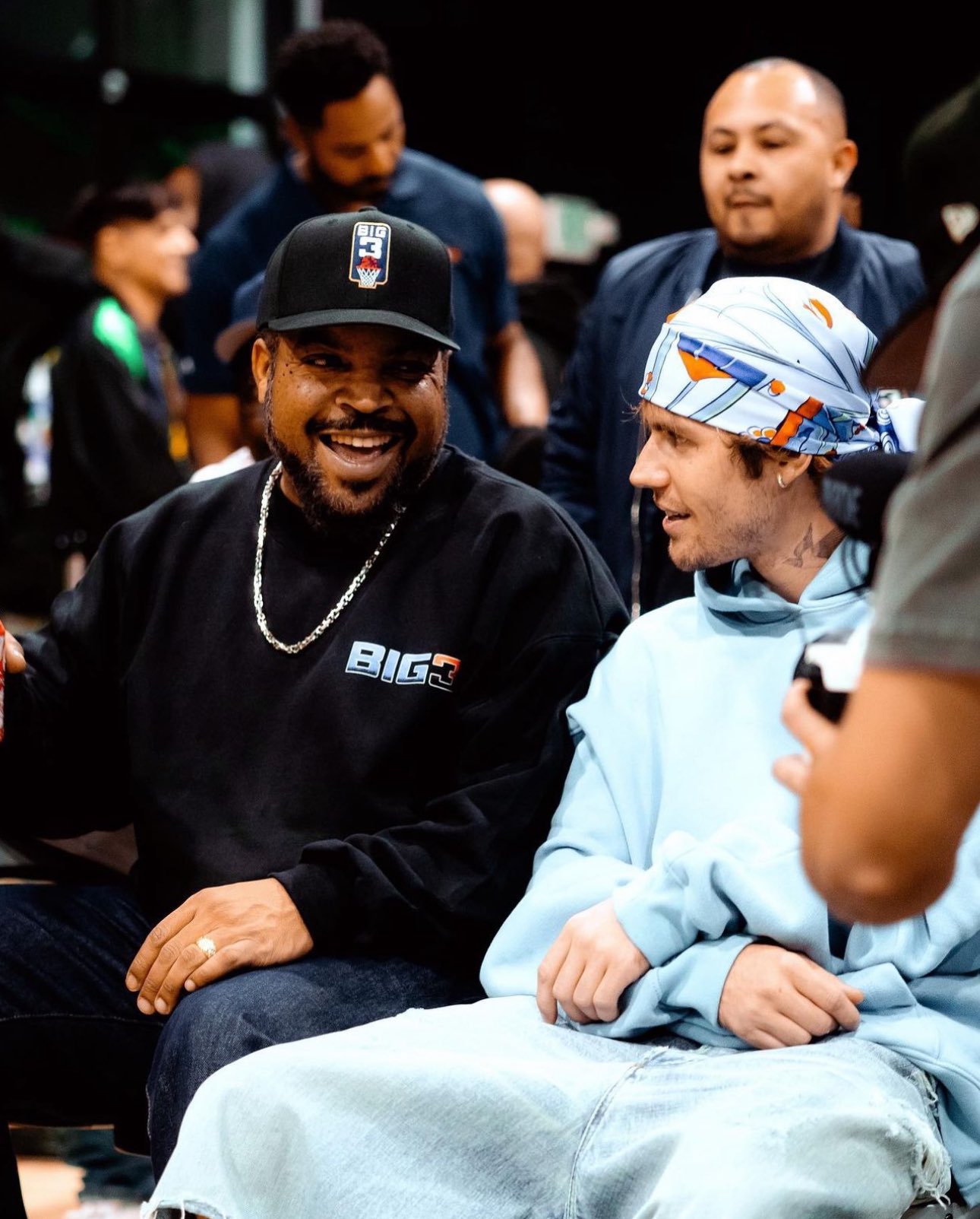 Justin Bieber News on X: "Photos of Justin Bieber and Ice Cube at the  “Nahmias VS Tilt ” game in Los Angeles,California (December 19)  https://t.co/TsuU2Ei4Th" / X