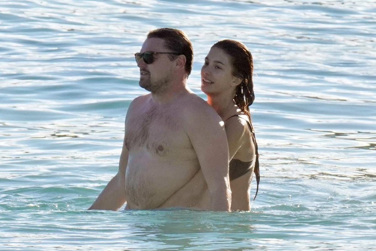 Leonardo DiCaprio and Girlfriend Camila Morrone Pack on the PDA During  Island Getaway