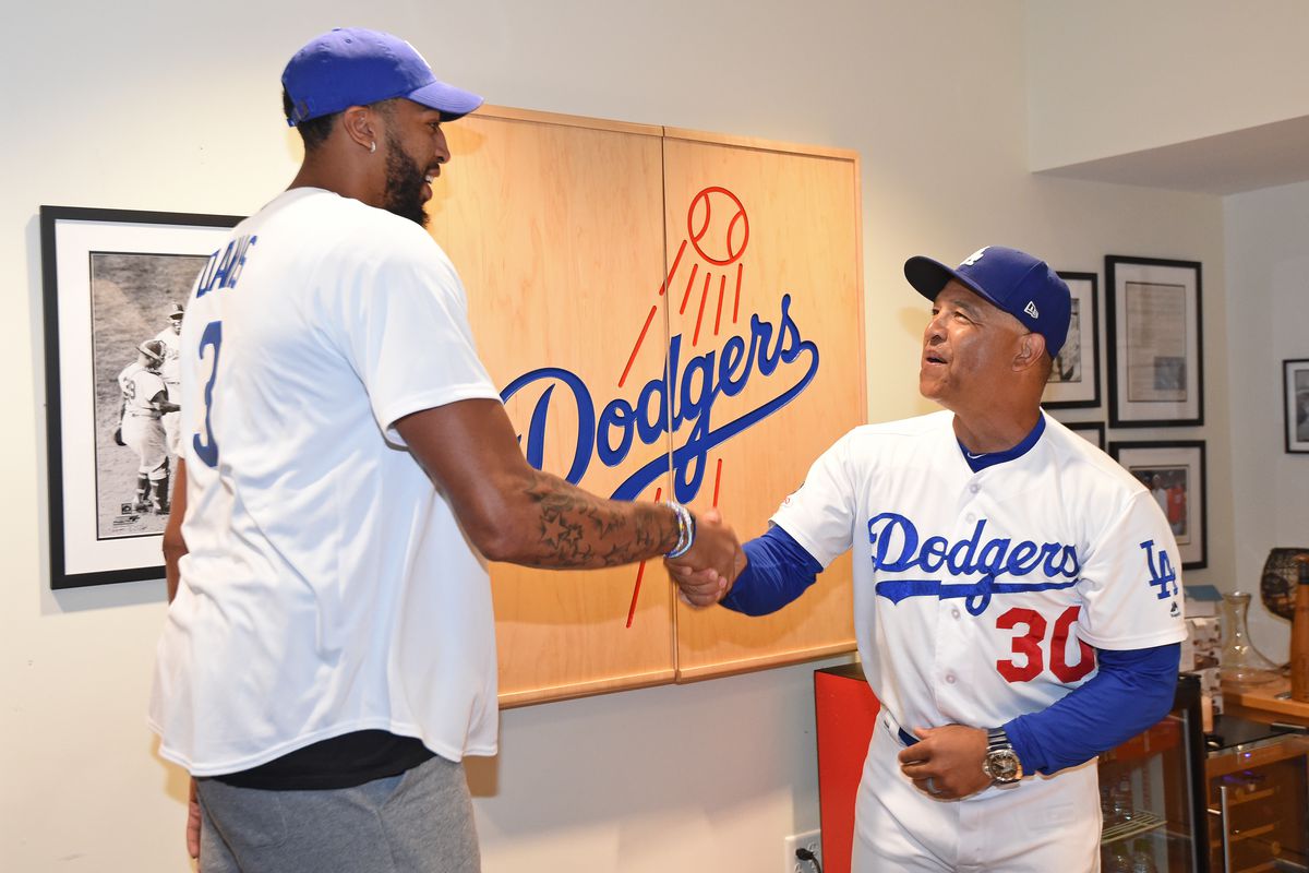 How the Lakers are celebrating the Dodgers championship - Silver Screen and  Roll