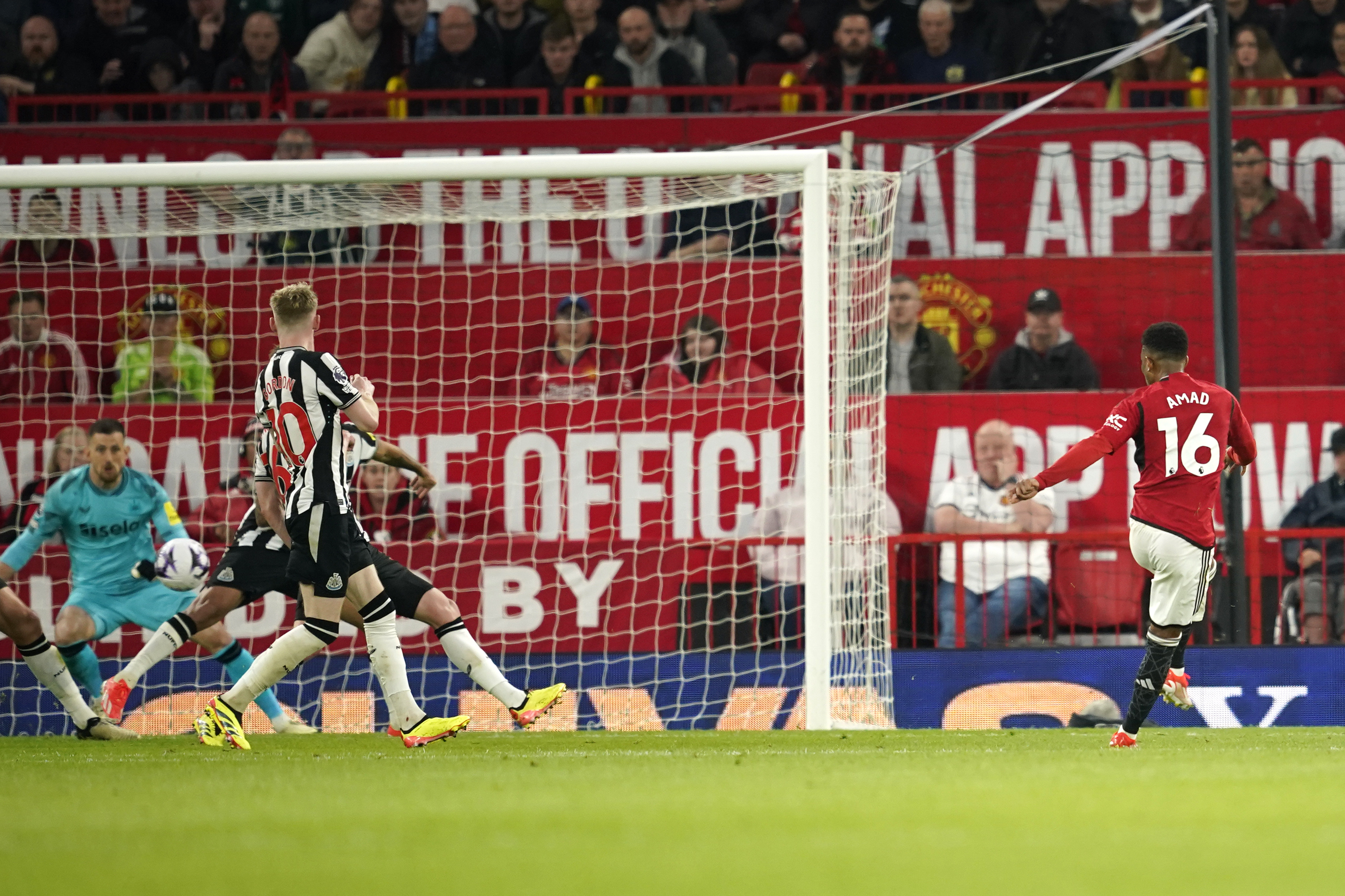 The Ivorian flashed a brilliant hit into the back of the net