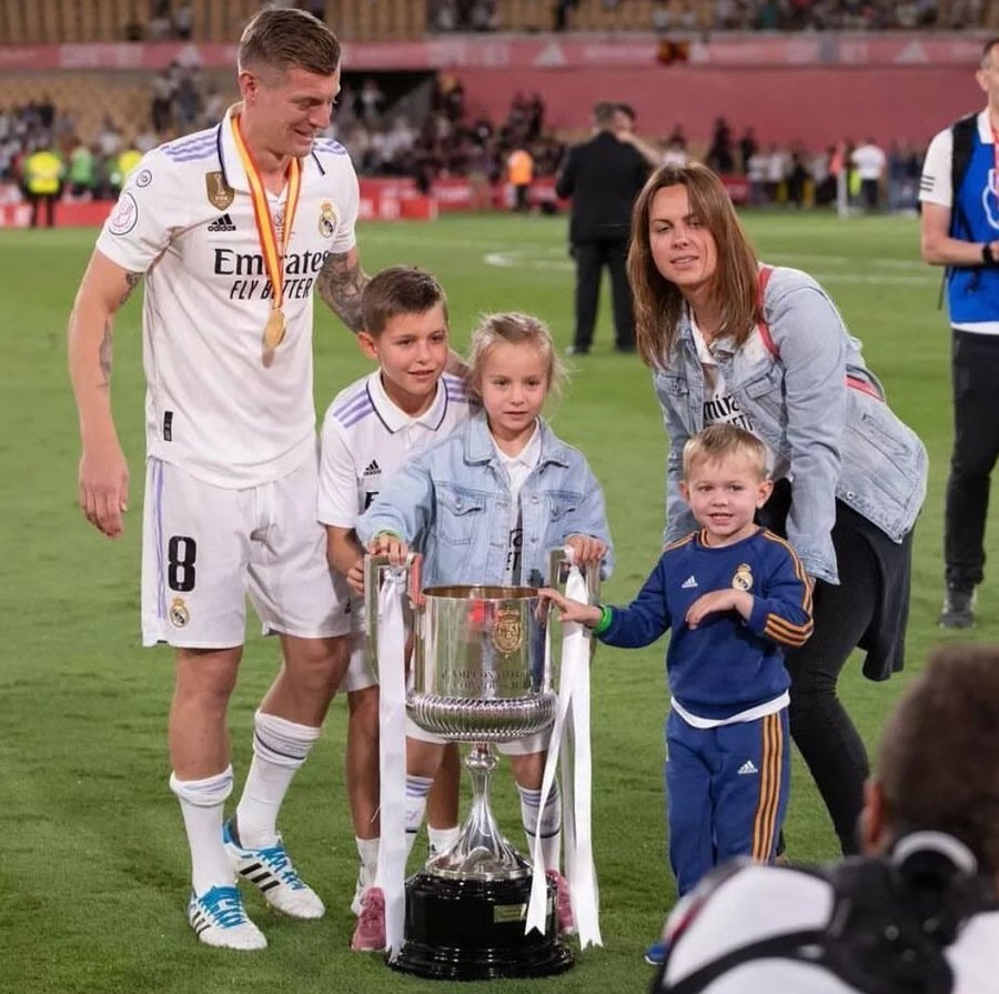 Who Is Toni Kroos' Wife? All About German Actress Jessica Kroos and Her  Influence on Husband's Legendary Real Madrid Career - EssentiallySports