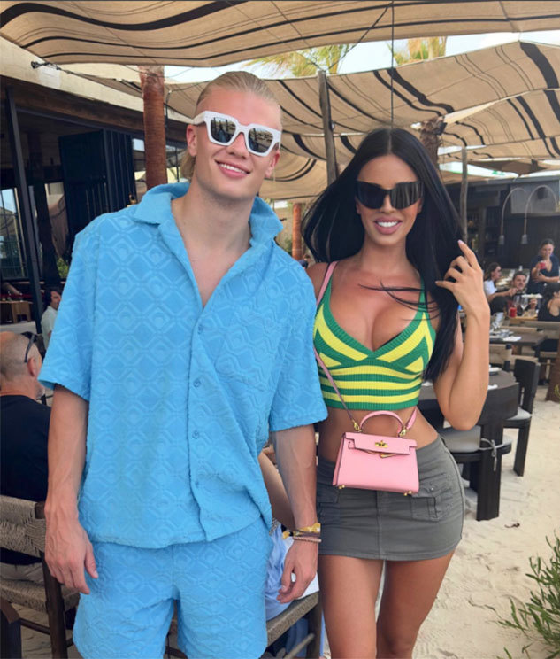 In Ibiza, Haaland met and took photos with Ivana Knoll - the hottest female fan of the 2022 World Cup -