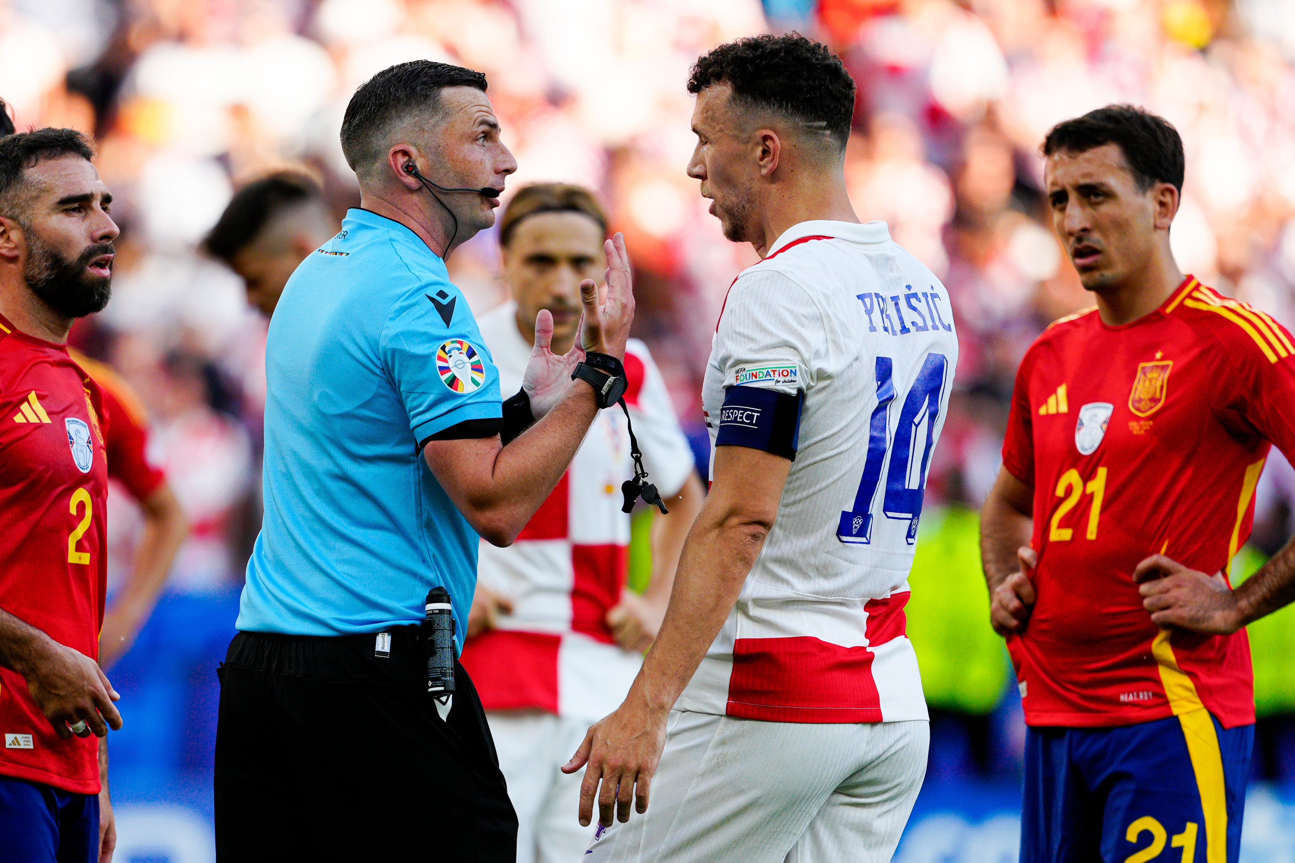 Michael Oliver was involved in late controversy