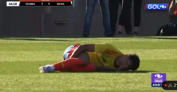 VIDEO: Luis Diaz on the end of horror tackle in Colombia Bolivia friendly -  DaveOCKOP