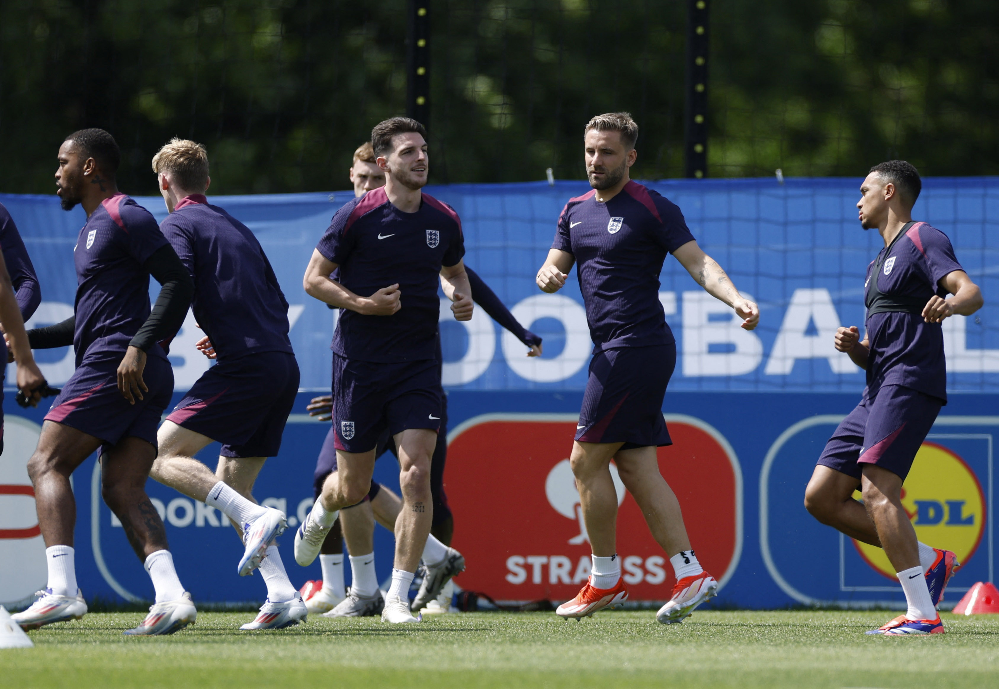 Shaw's return meant all 26 of the squad trained this morning