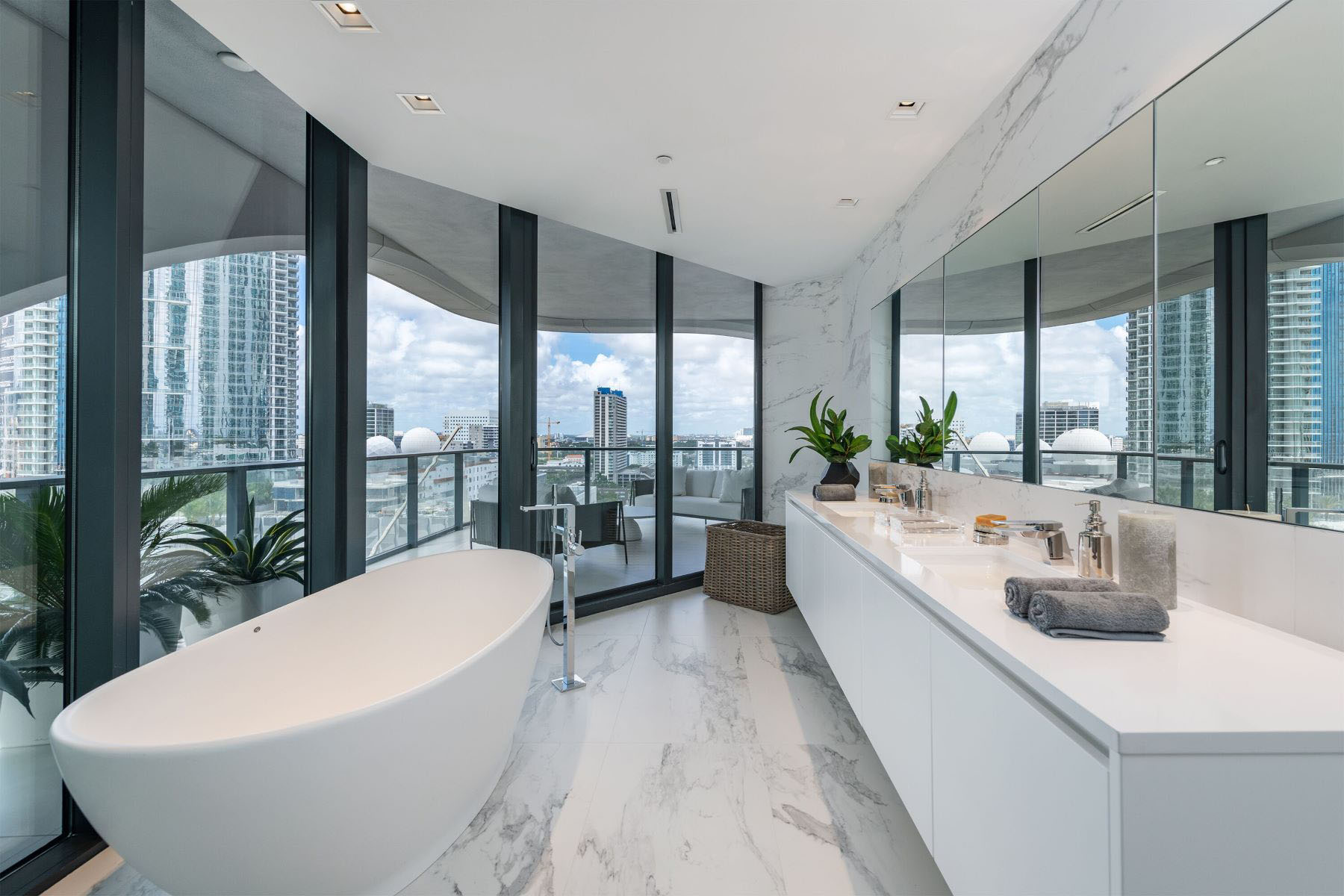  The property offers the ability to bathe with a view