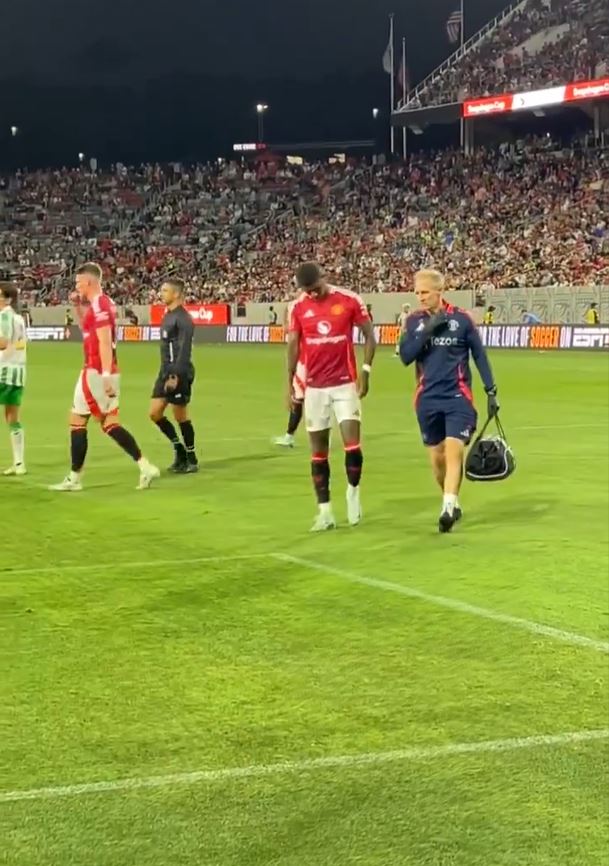 Marcus Rashford dính chấn thương trong trận đấu với Real Betis