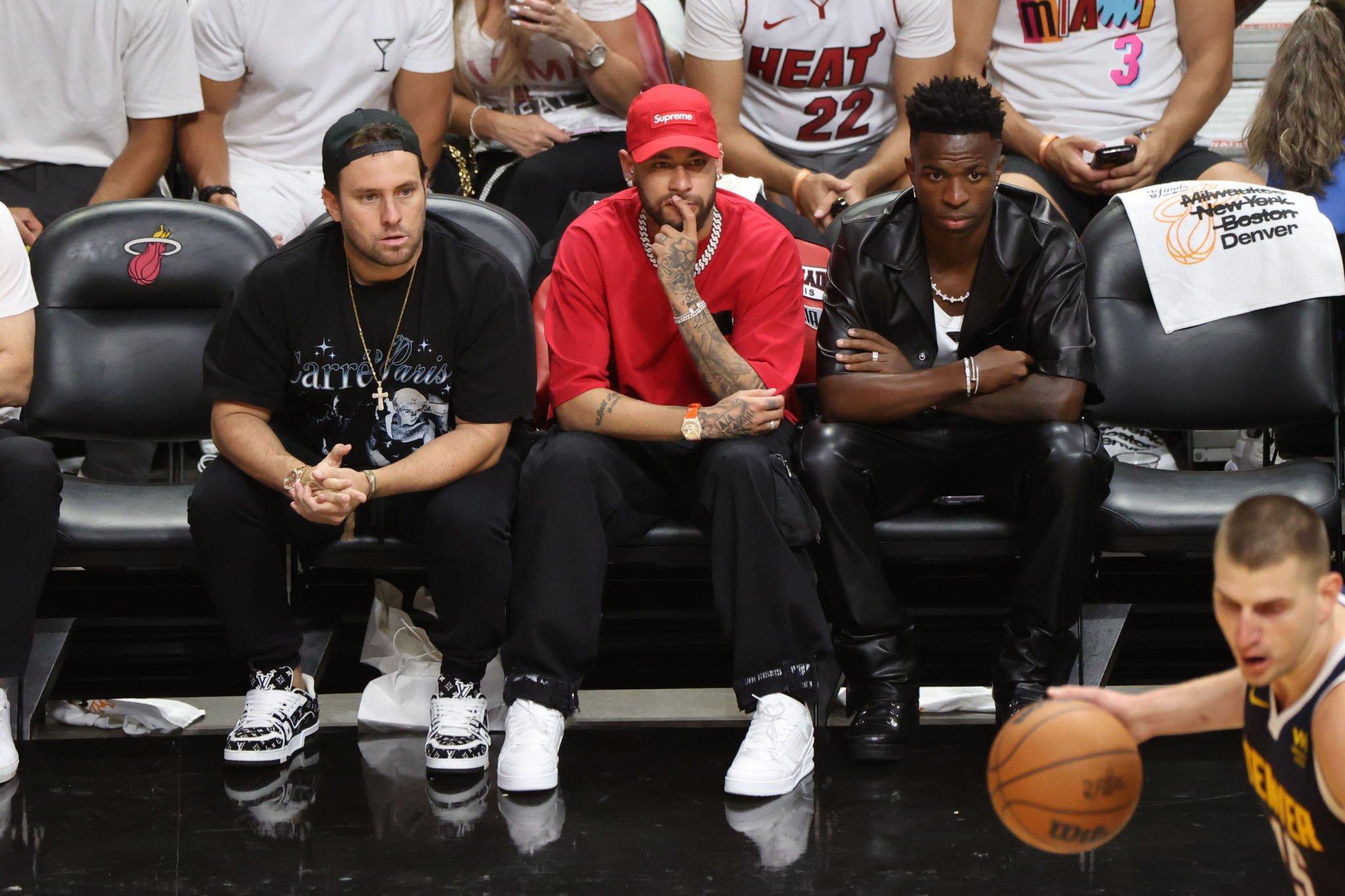 22metgala on X: "Neymar Jr. and Vinicius Jr. sit during the game between  the Denver Nuggets and the Miami Heat during Game Four of the 2023 NBA  Finals. https://t.co/4NHRUmt7hd" / X