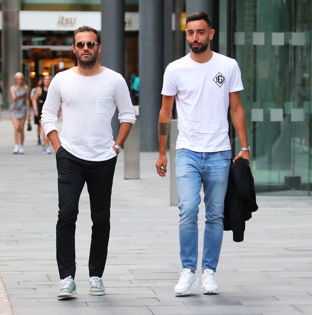 X 上的MUIP：「Juan Mata and Bruno Fernandes. See Drip abeg!   https://t.co/4KfBEf4nVc」 / X