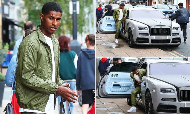 Marcus Rashford parks his brand new £700,000 Rolls-Royce on double yellow lines in Cheshire | Daily Mail Online