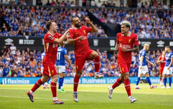 IPSWICH, ENGLAND - Saturday, August 17, 2024: Liverpool's Mohamed Salah celebrates after scoring the second goal during the FA Premier League match between Ipswich Town FC and Liverpool FC at Portman Road. (Photo by David Rawcliffe/Propaganda)