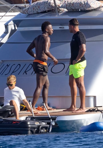 Vinicius Junior đang tận hưởng vài ngày nghỉ trên đảo Ibiza.