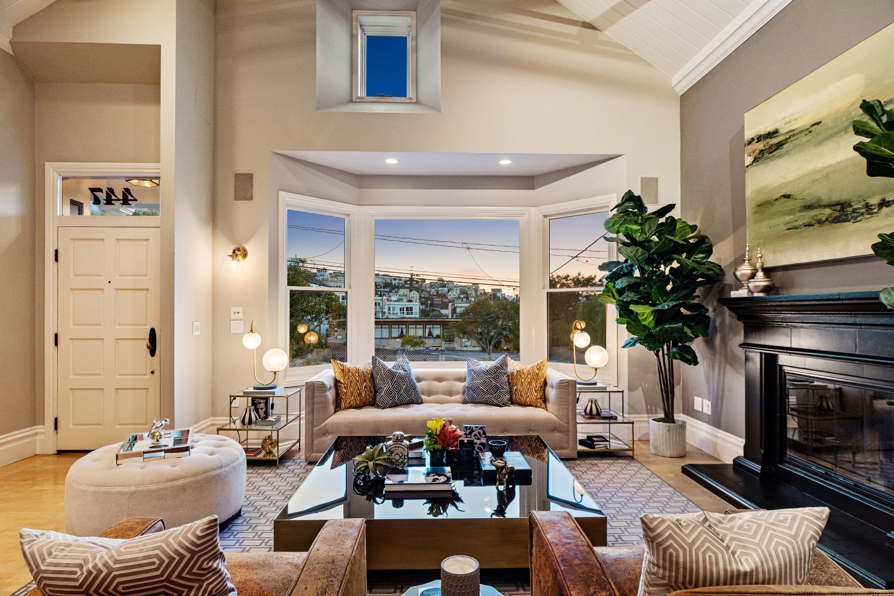 Reaching New Heights | 5 Homes with Vaulted Ceilings - Sotheby´s  International Realty | Blog