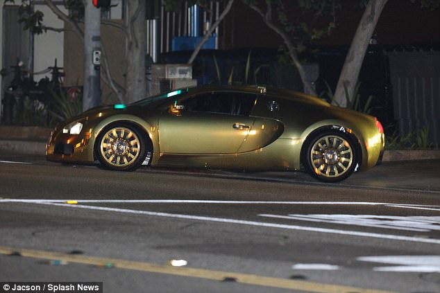 Jamie Foxx showcases his '£2 million' Bugatti Veyron | Daily Mail Online