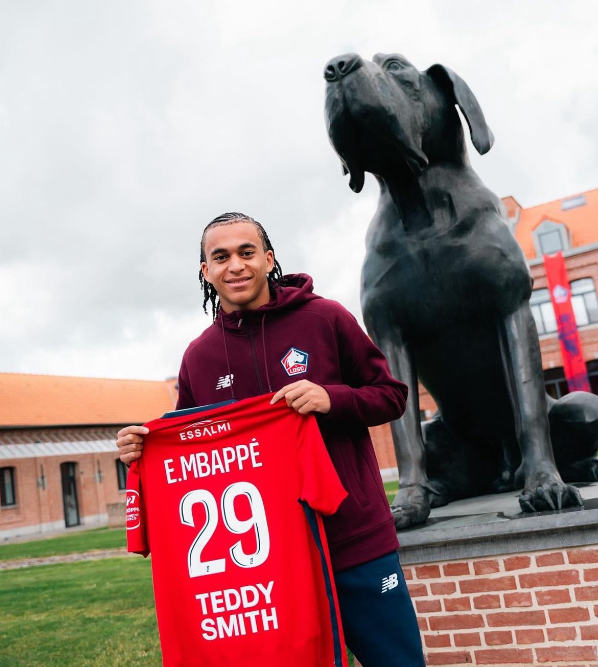 Fabrizio Romano on X: " Ethan Mbappé has signed in as new Lille  player on free transfer from PSG. https://t.co/KuUtIBwJxO" / X