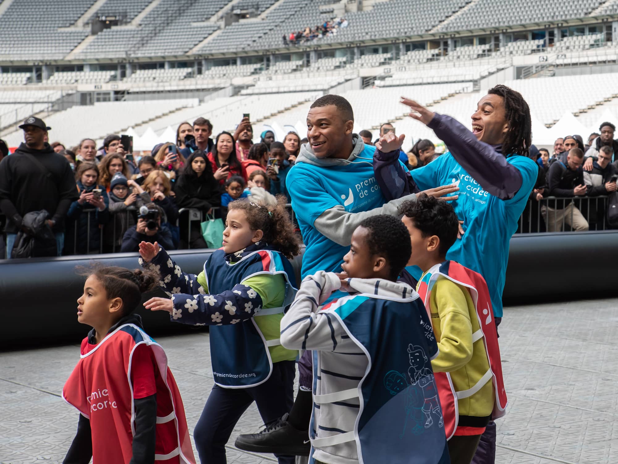 Le Monde des ados | [Interview] Kylian Mbappé « Le sport, c'est le meilleur  remède ! »