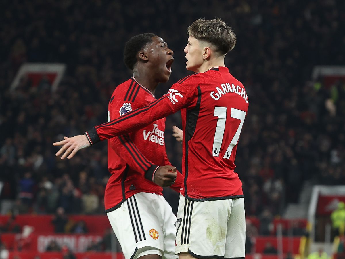 Alejandro Garnacho sums up Kobbie Mainoo in three-word verdict after  Manchester United win - Manchester Evening News